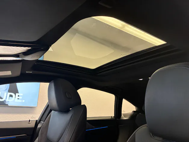 BMW i4 M50
