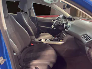 Peugeot 308 1.2 Pure Tech Allure Pack EAT8