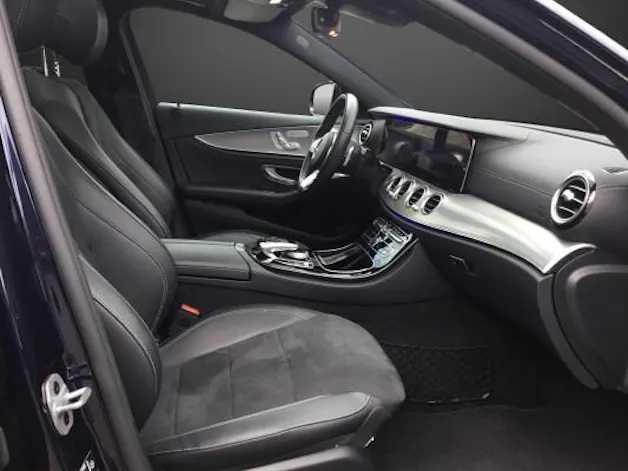 Mercedes-Benz E 220 d AMG Line
