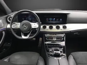 Mercedes-Benz E 220 d AMG Line