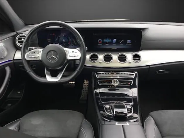 Mercedes-Benz E 220 d AMG Line