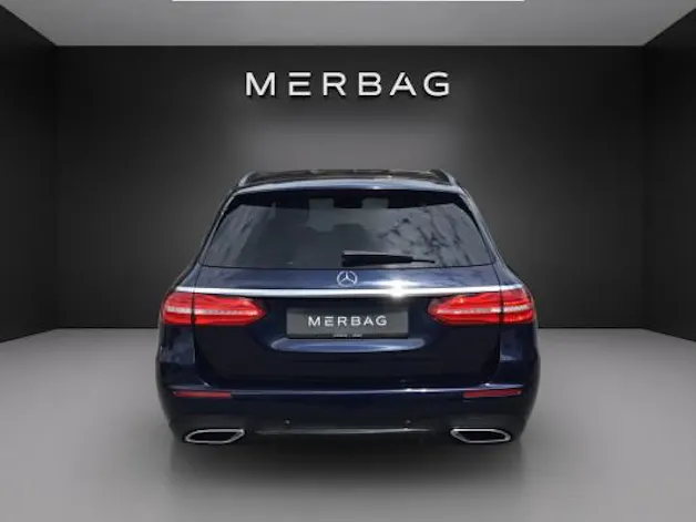 Mercedes-Benz E 220 d AMG Line