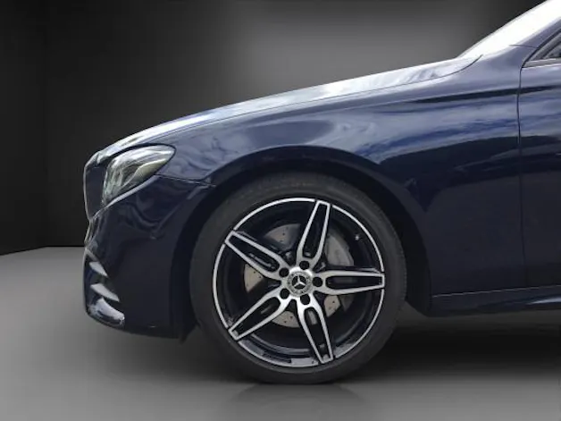 Mercedes-Benz E 220 d AMG Line