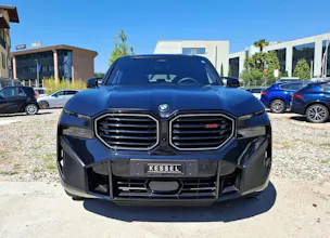 BMW XM xDrive PHEV Steptronic LABEL RED (1 of 500)