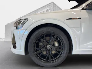 Audi e-tron 55 S Line Black Edition quattro
