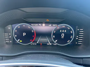 Škoda Karoq 1.5 TSI Dynamic DSG