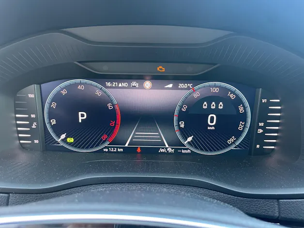 Škoda Karoq 1.5 TSI Dynamic DSG