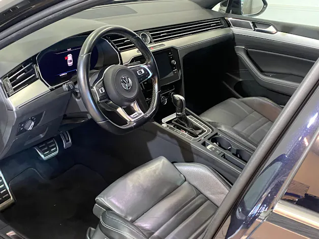 VW Passat 2.0 TDI SCR BMT R-Line Highline DSG