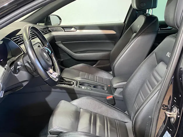 VW Passat 2.0 TDI SCR BMT R-Line Highline DSG