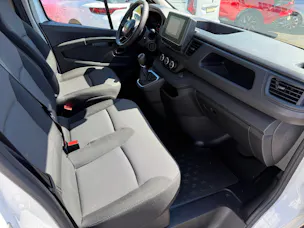 Renault Trafic 2.0 Blue dCi 150 Advance L1H1 EDC EN