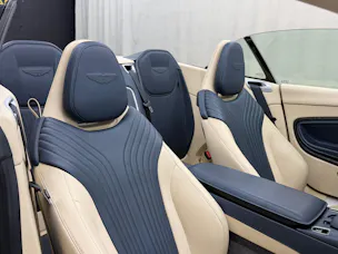 Aston Martin DB11 V8 Volante Touchtronic 3