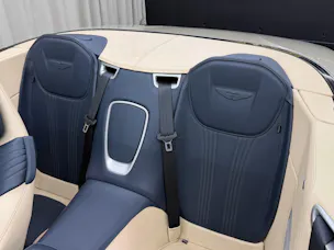 Aston Martin DB11 V8 Volante Touchtronic 3