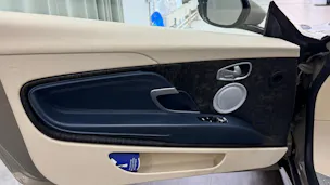 Aston Martin DB11 V8 Volante Touchtronic 3