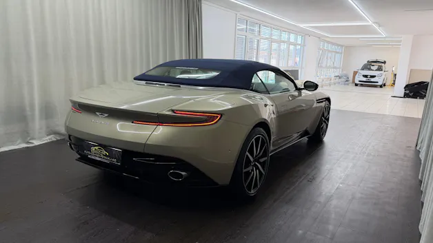 Aston Martin DB11 V8 Volante Touchtronic 3