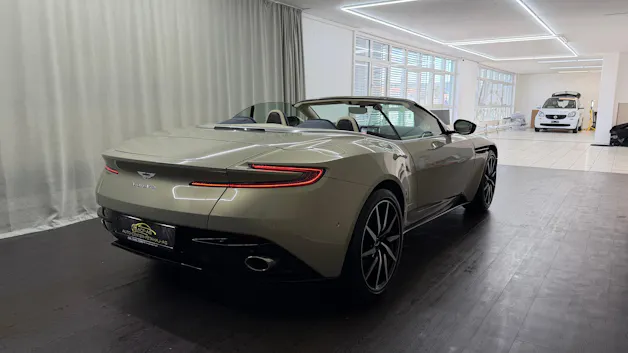Aston Martin DB11 V8 Volante Touchtronic 3