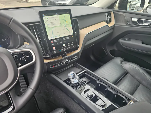 Volvo XC60 2.0 T8 TE Plus Dark eAWD