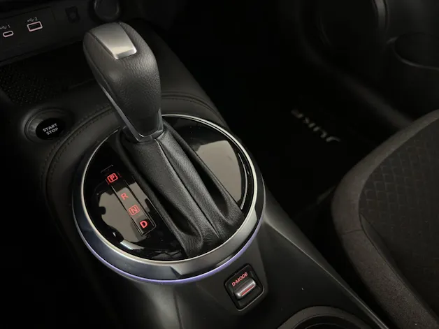 Nissan Juke 1.6 FHEV N-Connecta