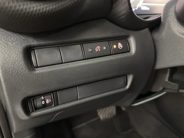 Nissan Juke 1.6 FHEV N-Connecta