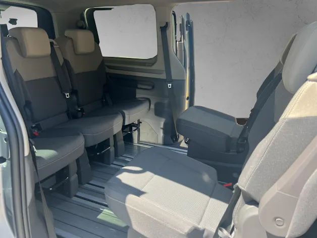 VW Multivan 2.0 TDI Life Edition DSG Lang
