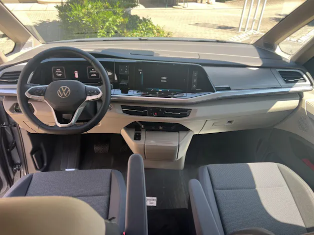 VW Multivan 2.0 TDI Life Edition DSG Lang