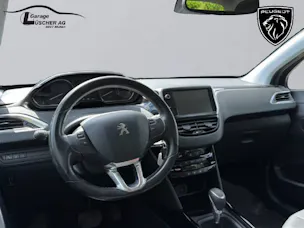 Peugeot 2008 1.2 PureTech 110 Allure S/S