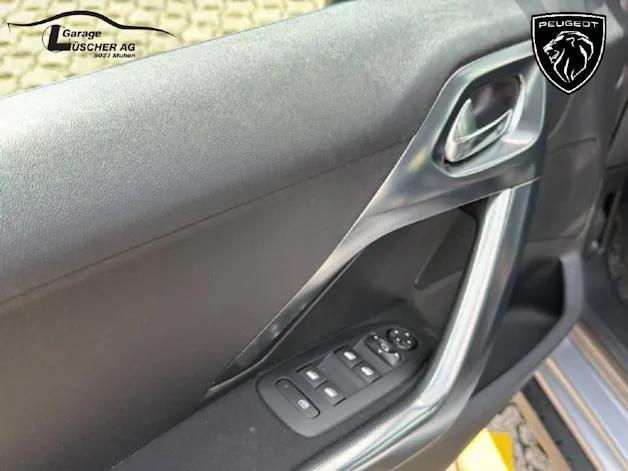 Peugeot 2008 1.2 PureTech 110 Allure S/S