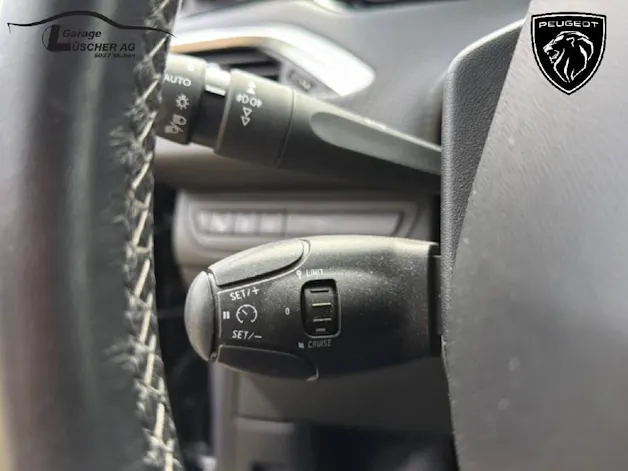 Peugeot 2008 1.2 PureTech 110 Allure S/S