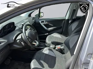 Peugeot 2008 1.2 PureTech 110 Allure S/S