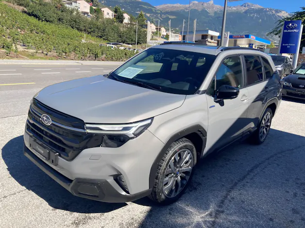 Subaru Forester Station 2.0i e-Boxer Luxury
