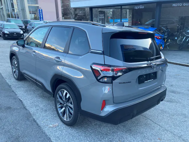 Subaru Forester Station 2.0i e-Boxer Luxury