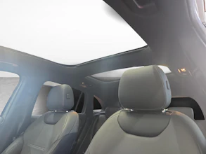 https://vehicle.imgix.net/4324453/1f445eef-7088-4c58-bf11-4e8e5363bf50.jpg