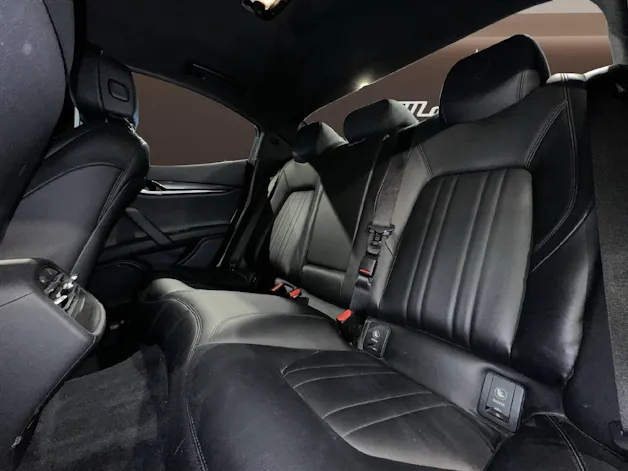 Maserati Ghibli 3.0 V6 D