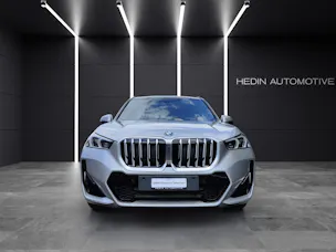 BMW X1 30e xDrive paddles