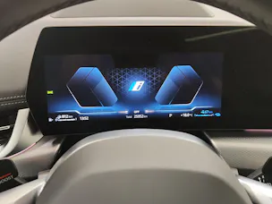 BMW X1 30e xDrive paddles