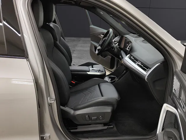 BMW X1 30e xDrive paddles