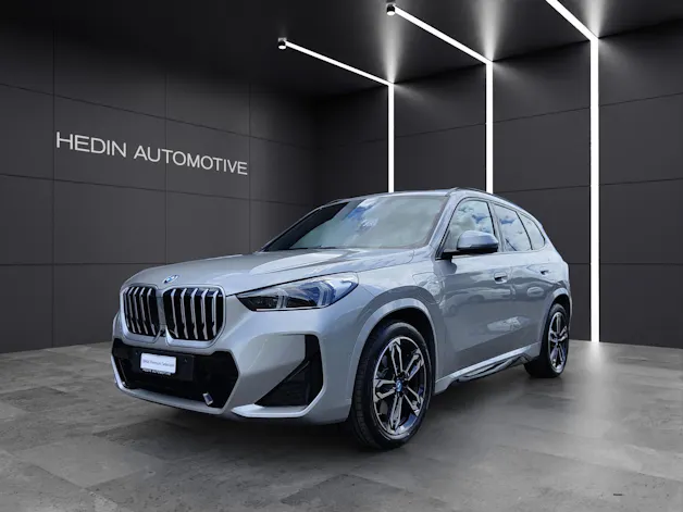 BMW X1 30e xDrive paddles