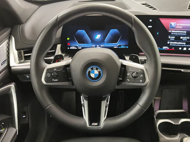 BMW X1 30e xDrive paddles