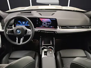 BMW X1 30e xDrive paddles