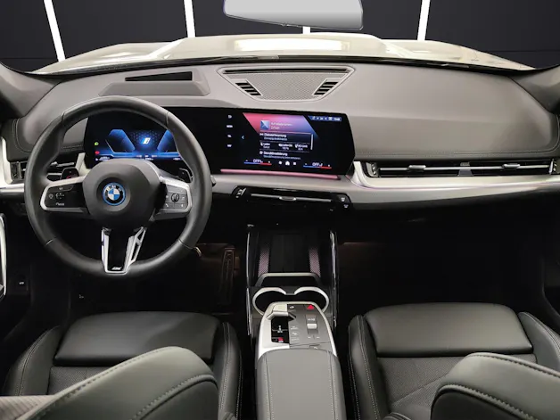 BMW X1 30e xDrive paddles