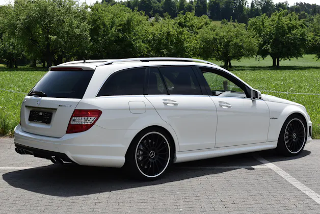 Mercedes-Benz C 63 V8 AMG Kombi