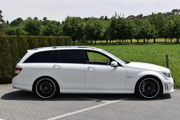 Mercedes-Benz C 63 V8 AMG Kombi