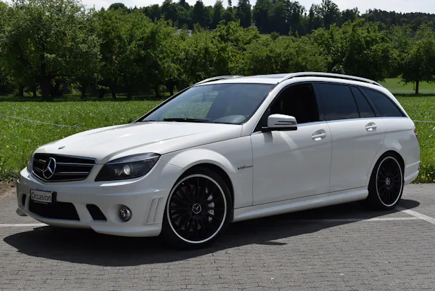 Mercedes-Benz C 63 V8 AMG Kombi