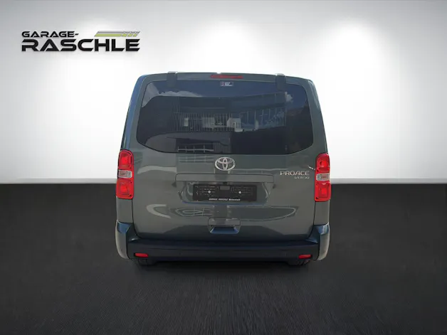 Toyota PROACE Verso L2 2.2 D Trend