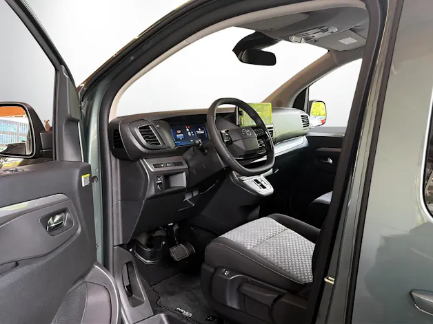 Toyota PROACE Verso L2 2.2 D Trend