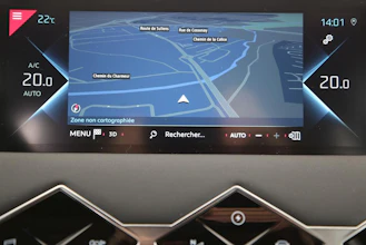 https://vehicle.imgix.net/4324542/c9ee9626-9619-4c49-9082-6469d82ddb94.jpg