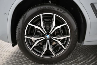 https://vehicle.imgix.net/4324545/734787ef-203b-4e28-bd28-97a748c5c092.jpg