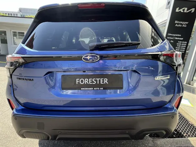 Subaru Forester Station 2.0i e-Boxer Swiss Plus