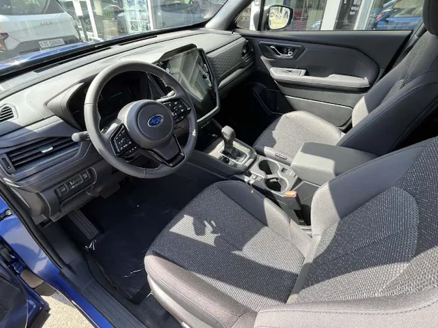 Subaru Forester Station 2.0i e-Boxer Swiss Plus