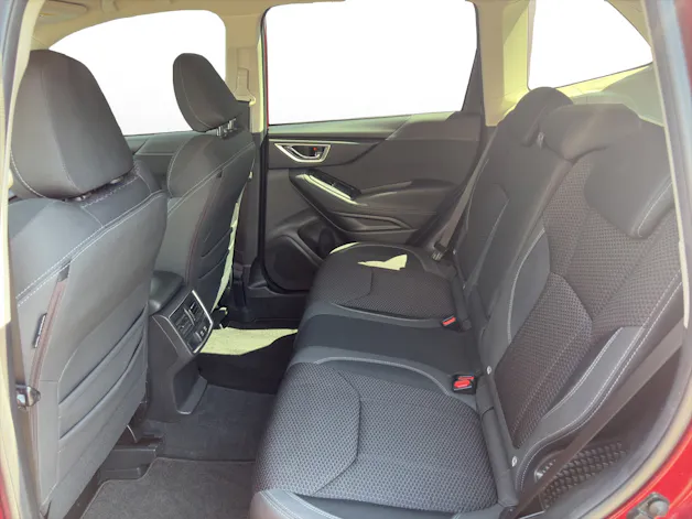 Subaru Forester Station 2.0i e-Boxer Swiss Plus