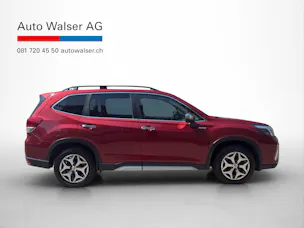 Subaru Forester Station 2.0i e-Boxer Swiss Plus